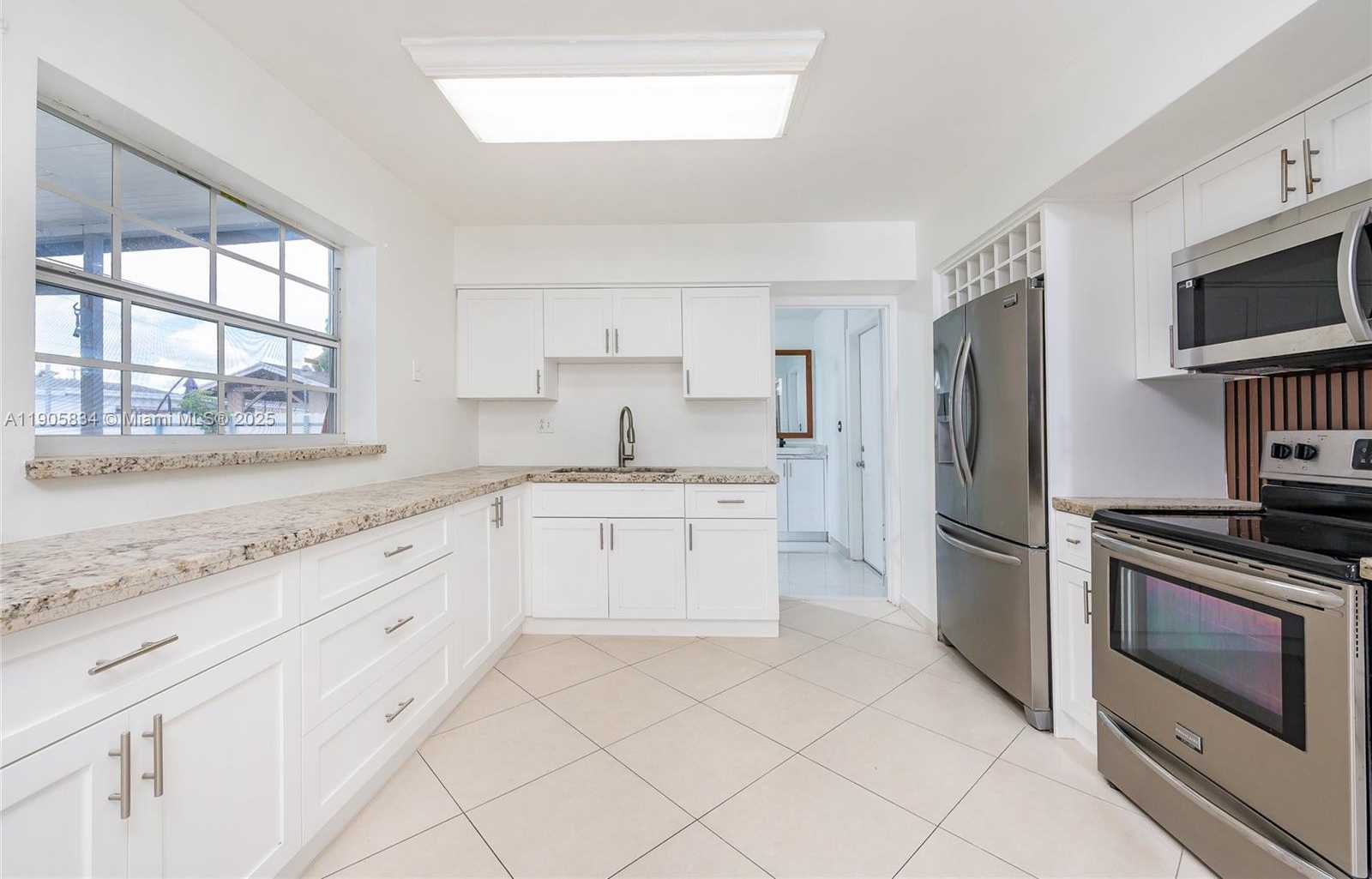 Small Image of 5420 NORTH WEST 182ND ST, Miami Gardens Number 21