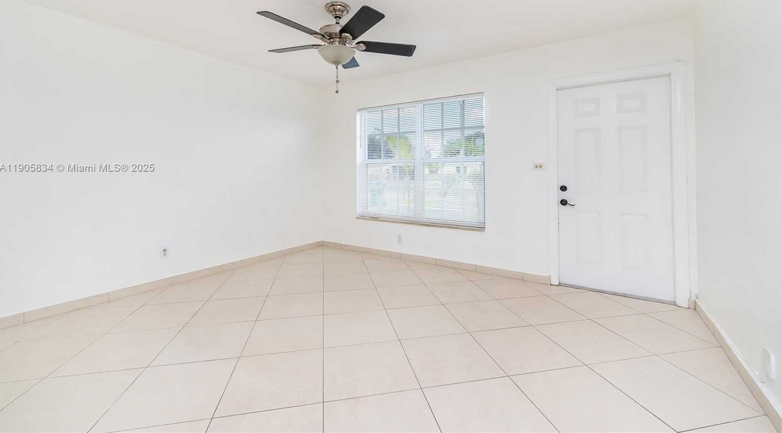 Small Image of 5420 NORTH WEST 182ND ST, Miami Gardens Number 27