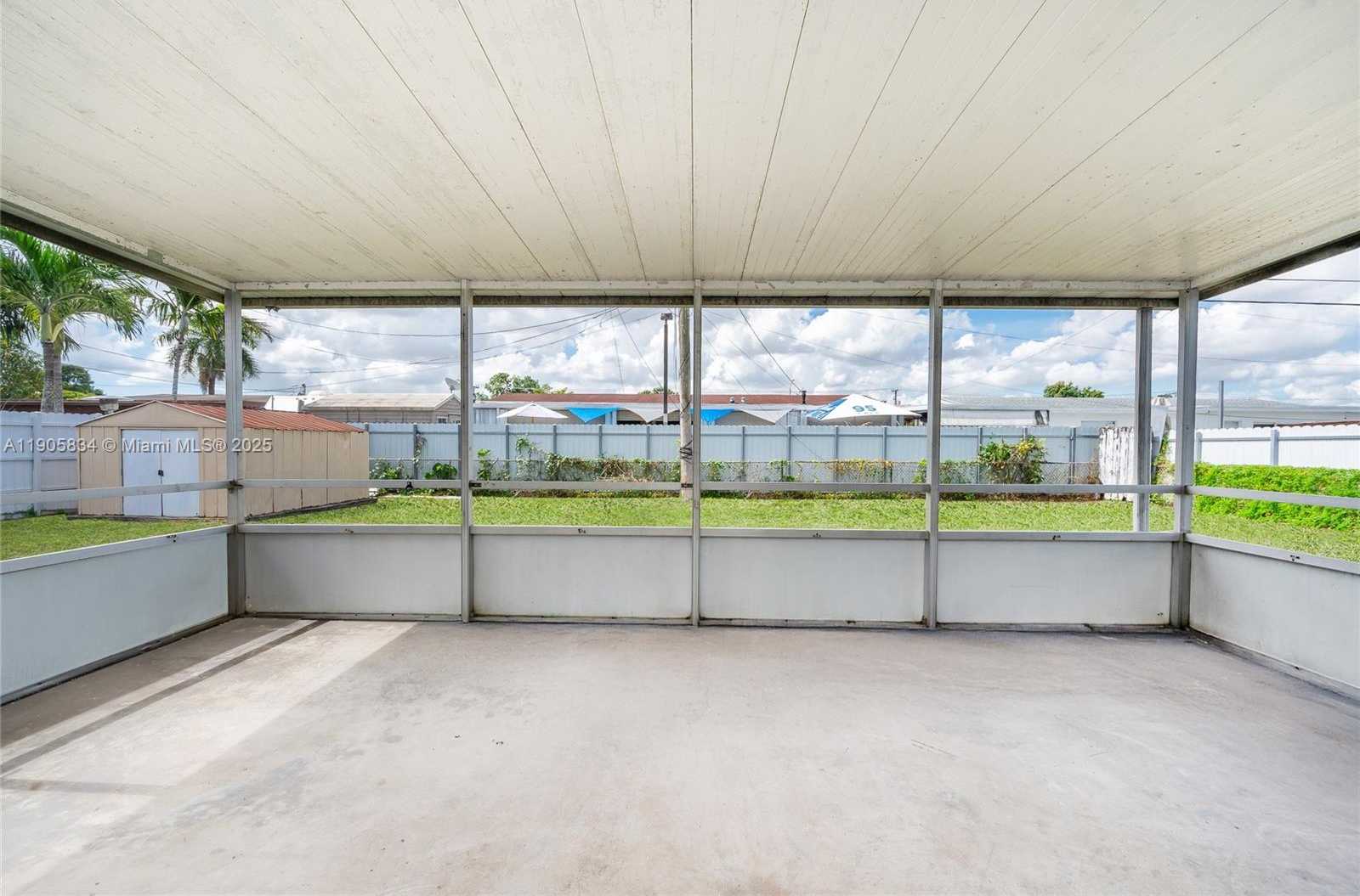 Small Image of 5420 NORTH WEST 182ND ST, Miami Gardens Number 6