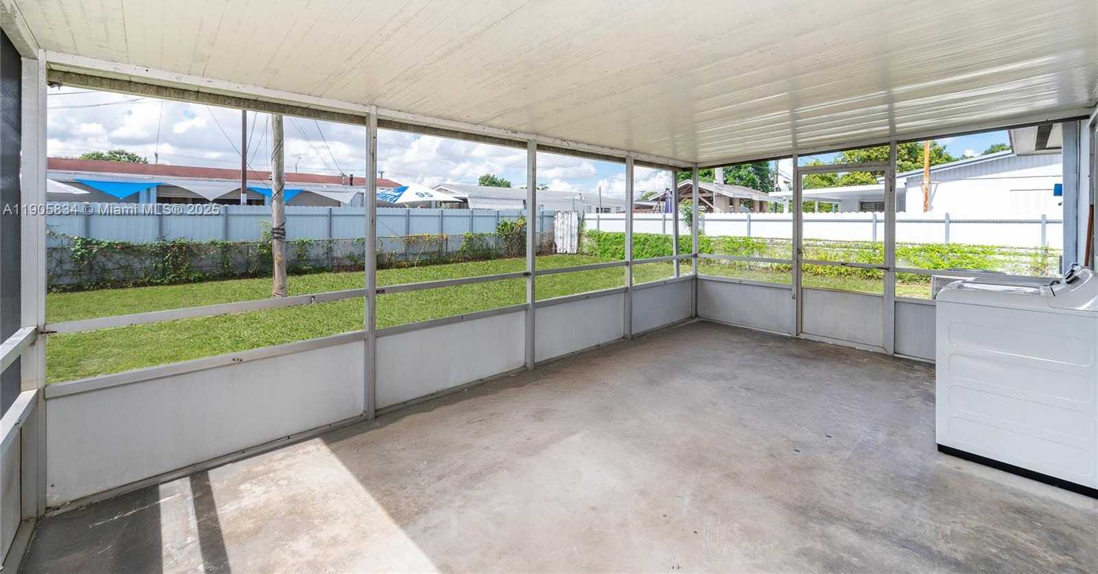 Small Image of 5420 NORTH WEST 182ND ST, Miami Gardens Number 8