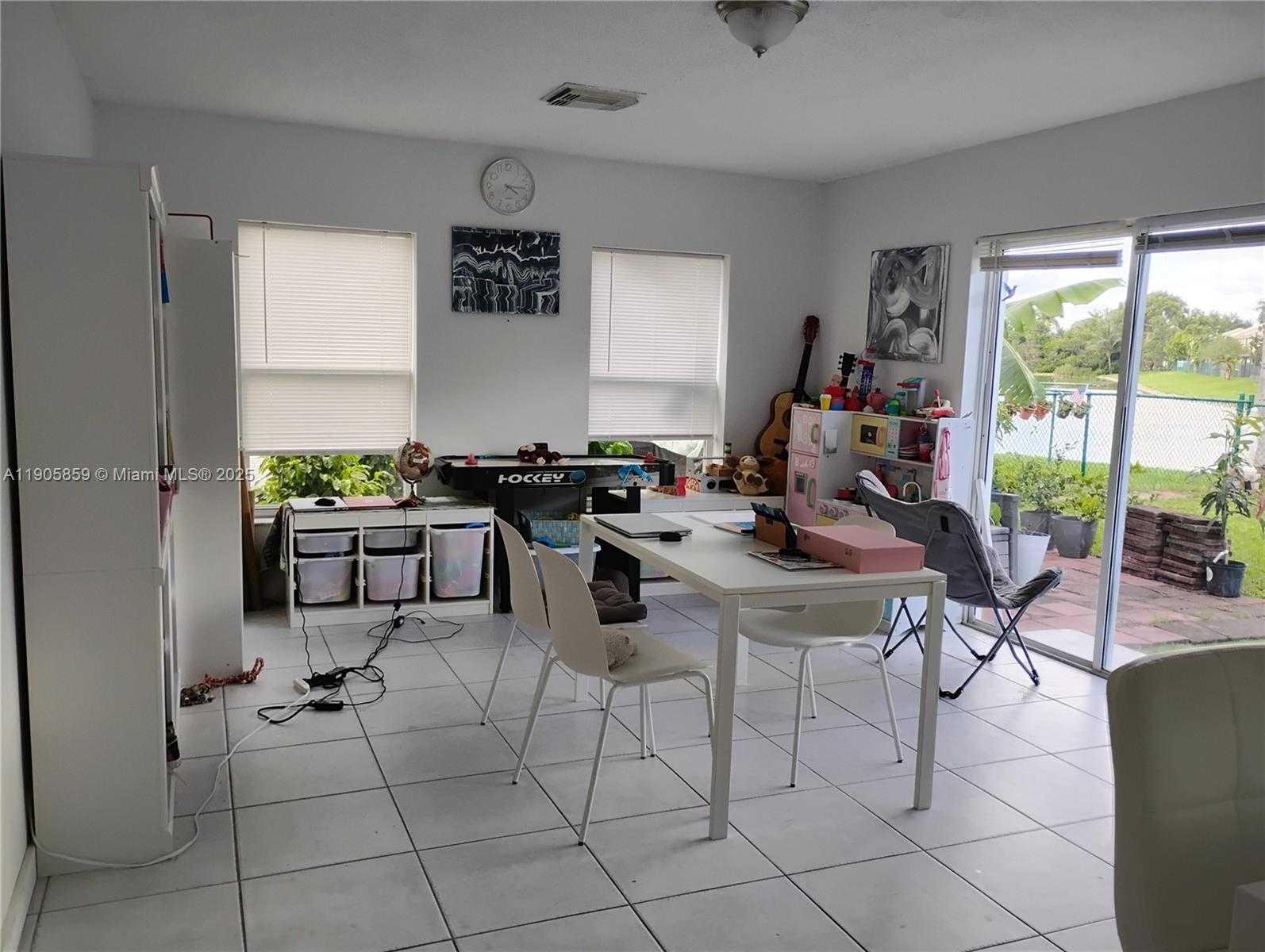 Small Image of 7515 SOUTH WEST 164TH CT, Miami Number 12