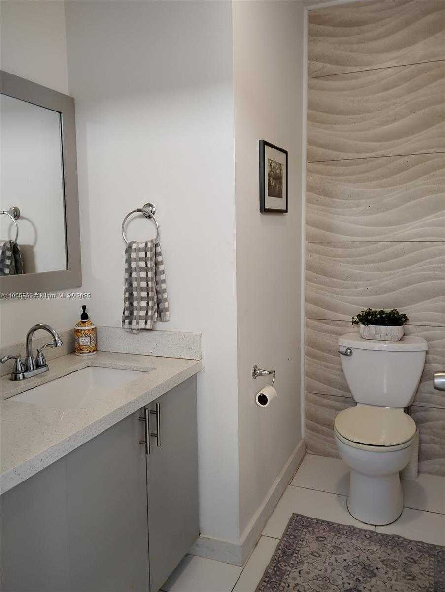 Small Image of 7515 SOUTH WEST 164TH CT, Miami Number 15