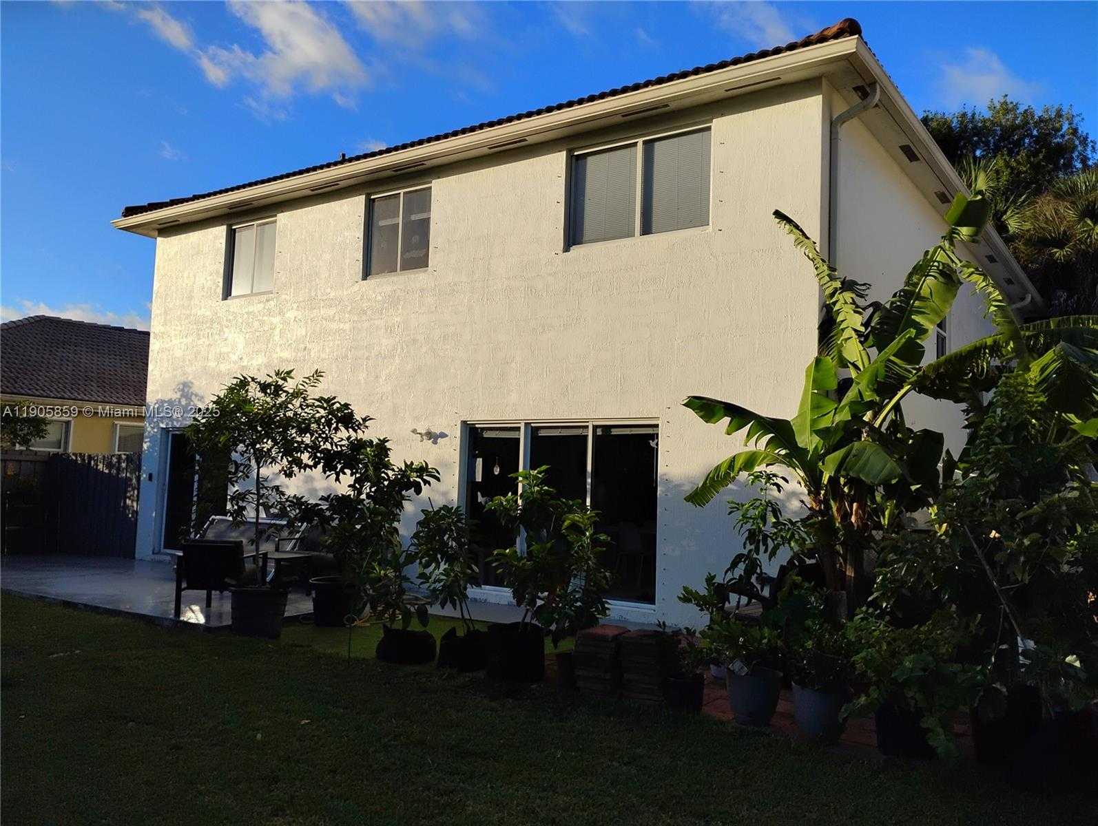 Small Image of 7515 SOUTH WEST 164TH CT, Miami Number 16