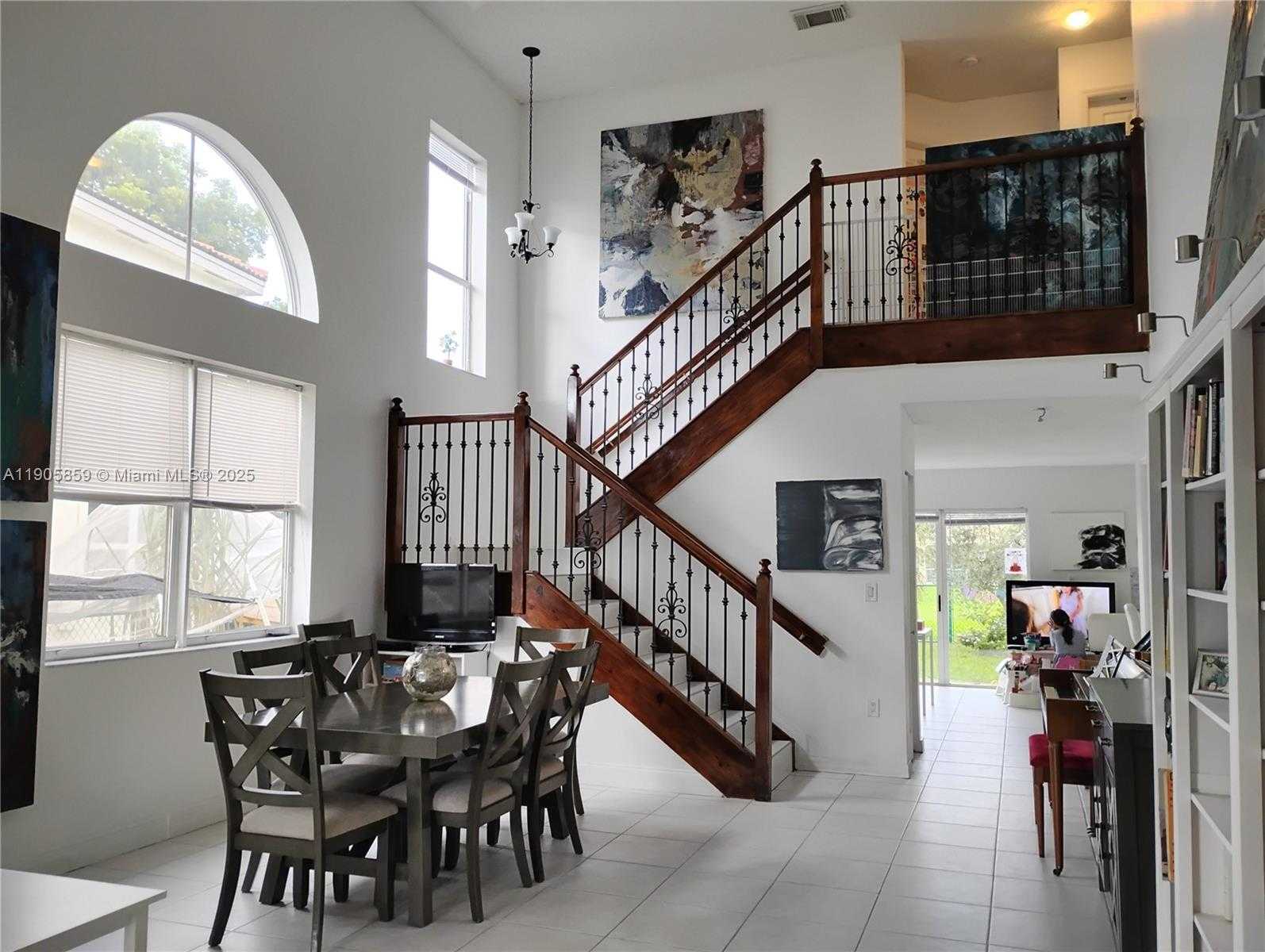 Small Image of 7515 SOUTH WEST 164TH CT, Miami Number 6