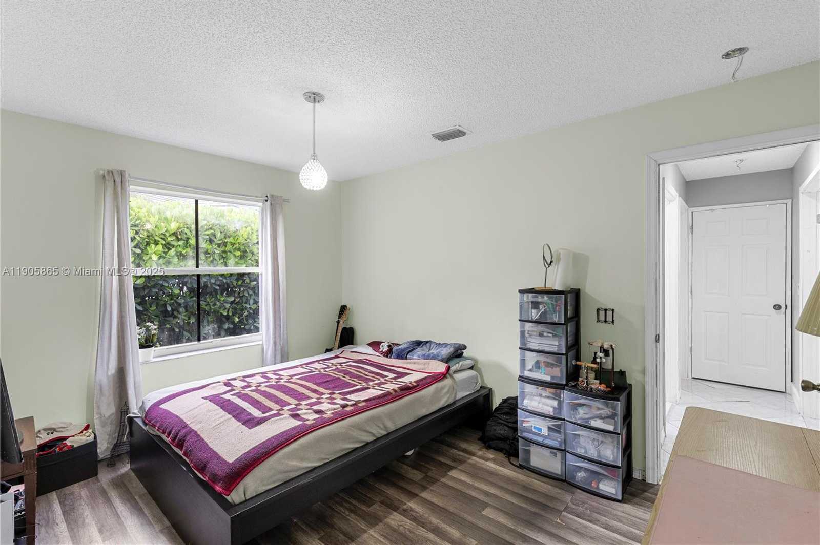 Small Image of 649 WILLOW BEND RD, Weston Number 16