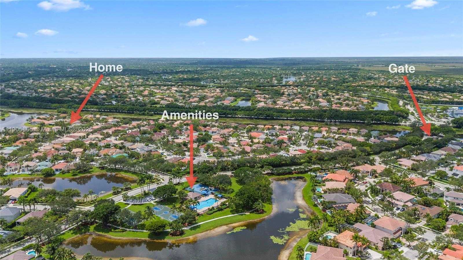 Small Image of 649 WILLOW BEND RD, Weston Number 34