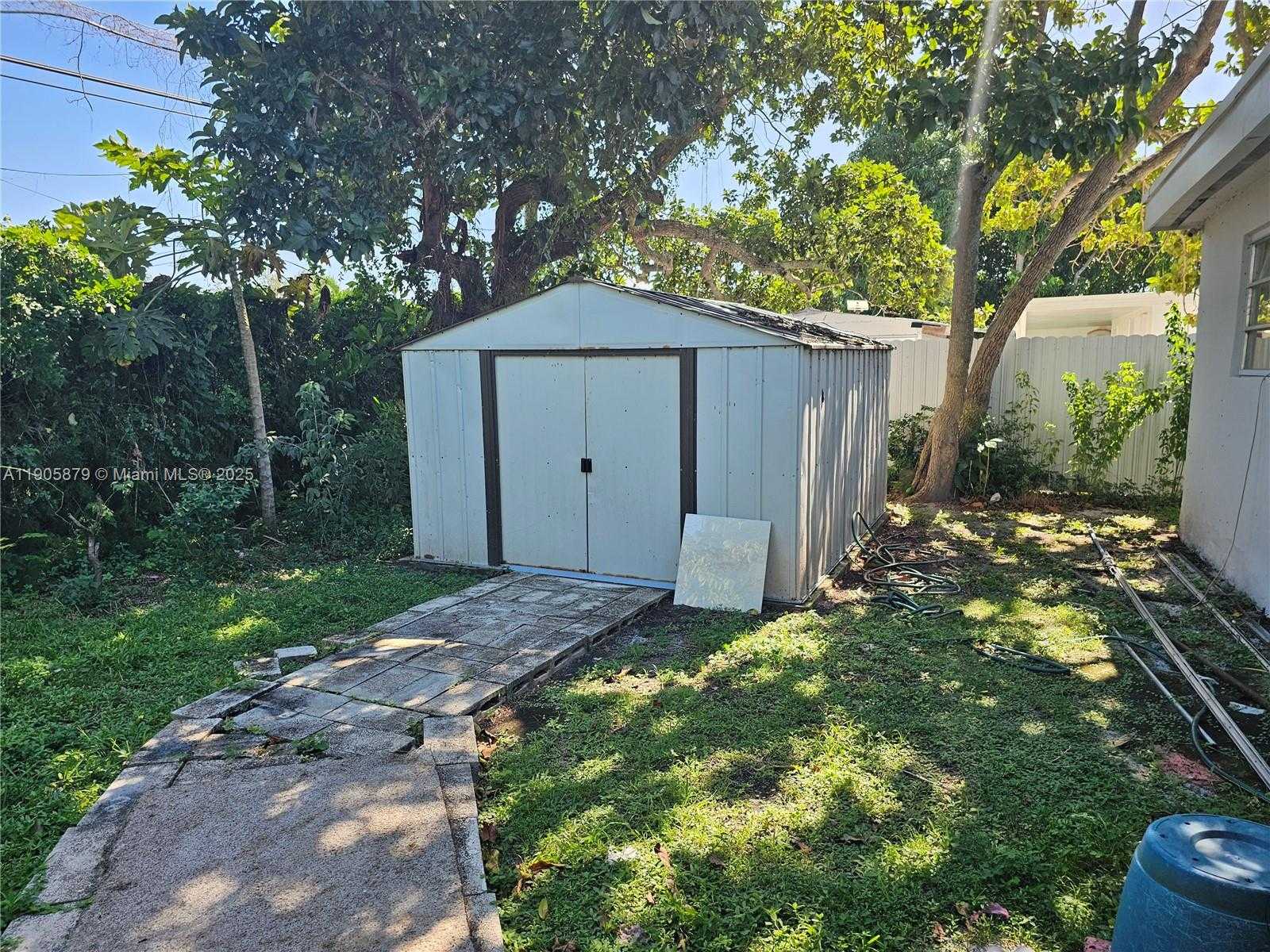 Small Image of 16145 NORTH WEST 29TH AVE, Miami Gardens Number 10