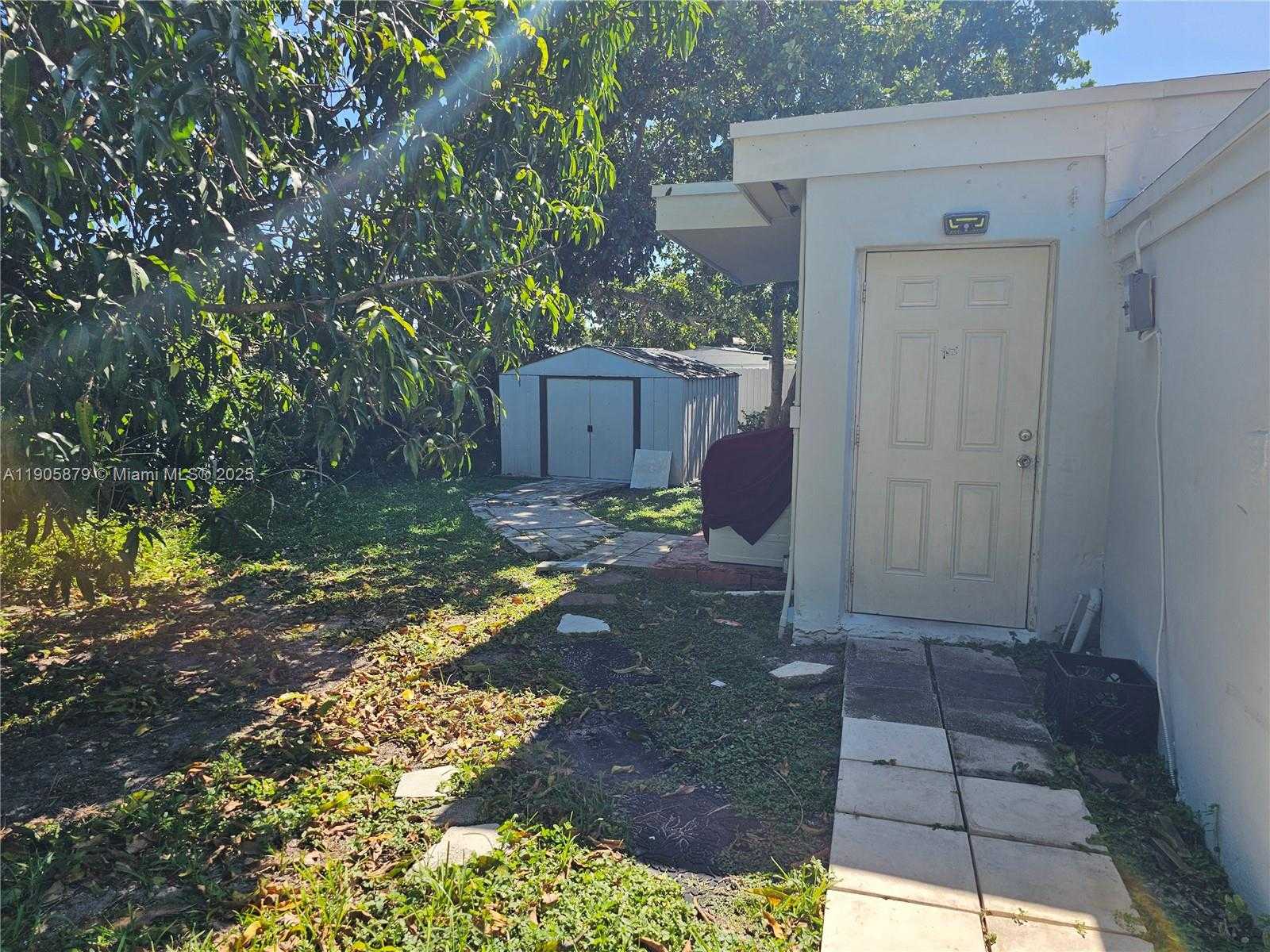 Small Image of 16145 NORTH WEST 29TH AVE, Miami Gardens Number 23