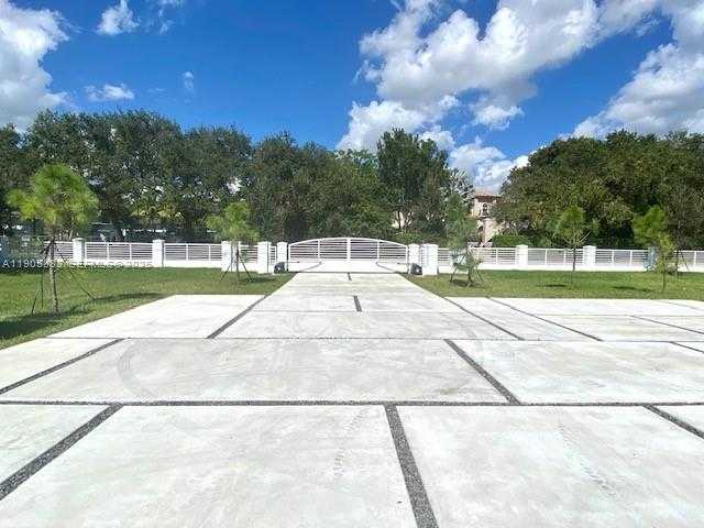 Small Image of 7830 SOUTH WEST 117TH ST, Pinecrest Number 28