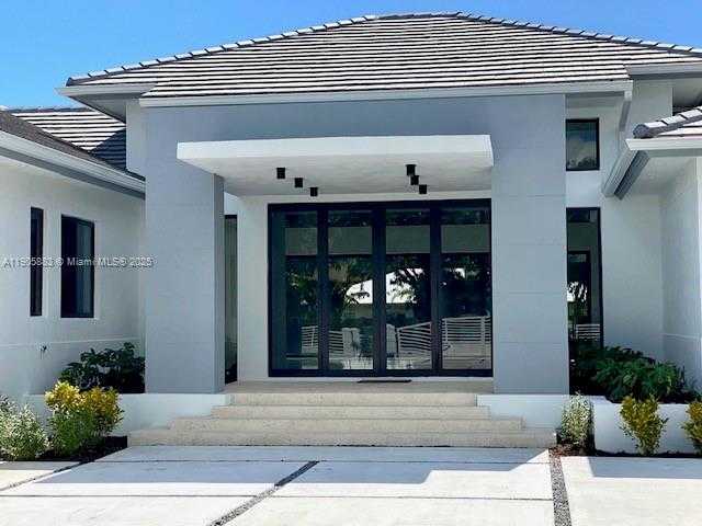 Small Image of 7830 SOUTH WEST 117TH ST, Pinecrest Number 4