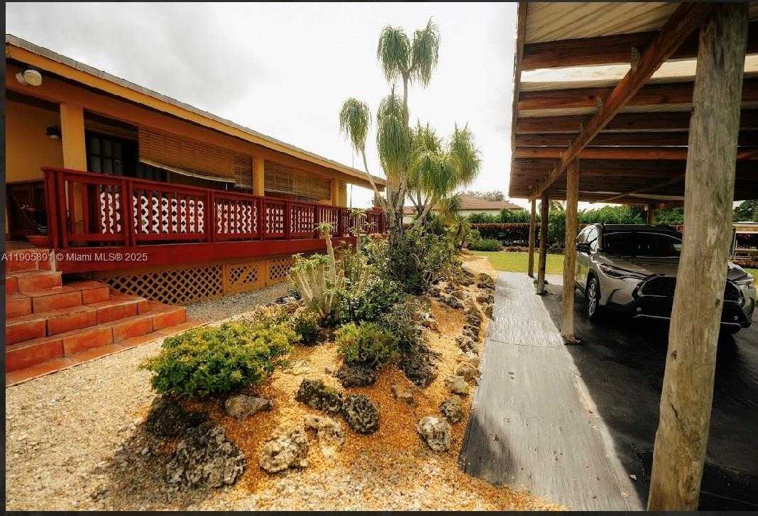 Small Image of 23550 SOUTH WEST 214TH PL, Homestead Number 12