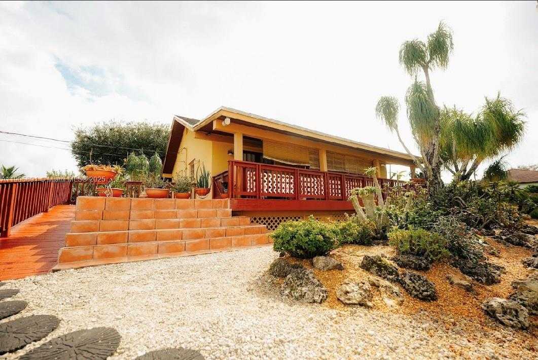 Small Image of 23550 SOUTH WEST 214TH PL, Homestead Number 13