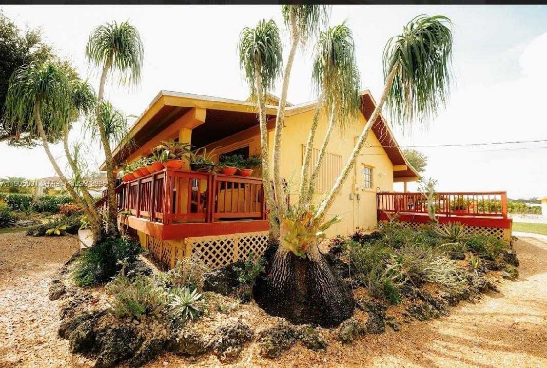 Small Image of 23550 SOUTH WEST 214TH PL, Homestead Number 14