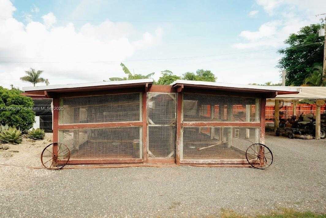 Small Image of 23550 SOUTH WEST 214TH PL, Homestead Number 18