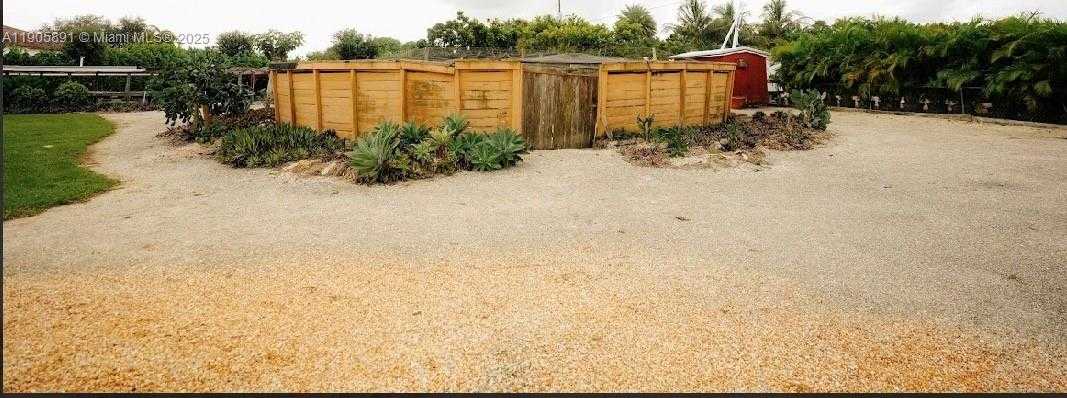 Small Image of 23550 SOUTH WEST 214TH PL, Homestead Number 24