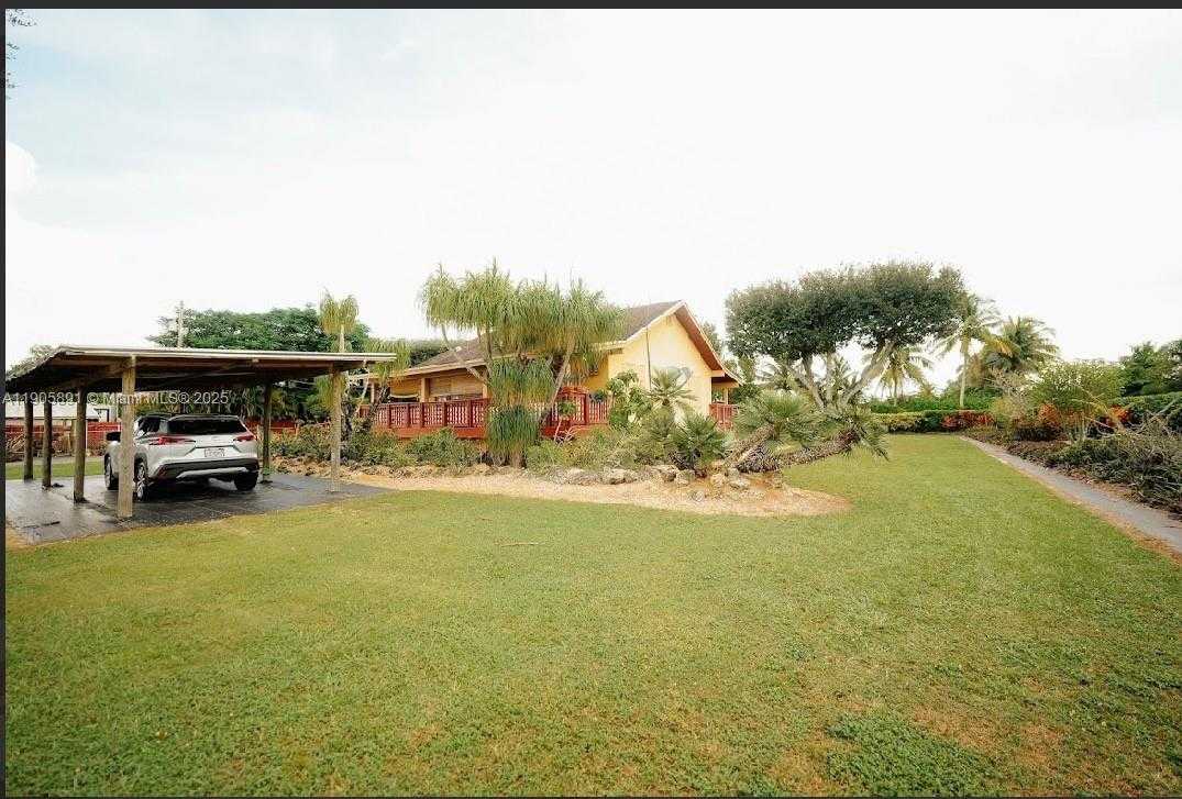 Small Image of 23550 SOUTH WEST 214TH PL, Homestead Number 27