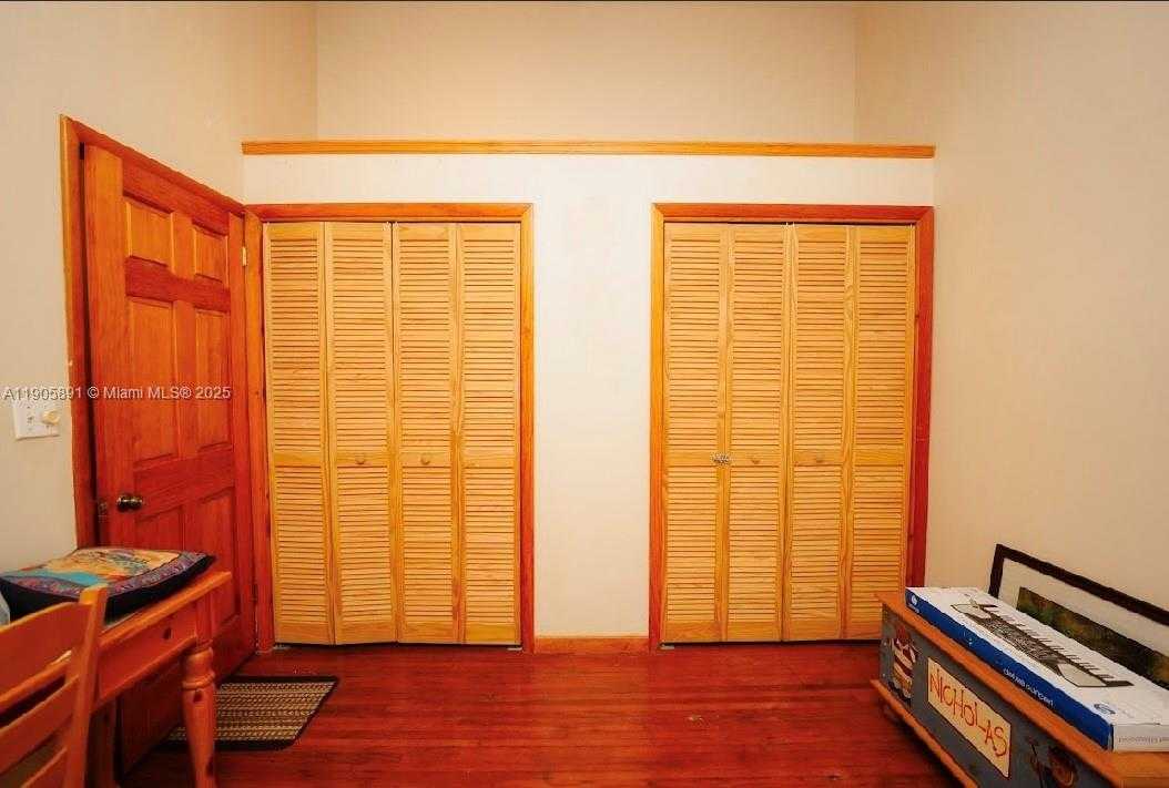 Small Image of 23550 SOUTH WEST 214TH PL, Homestead Number 8