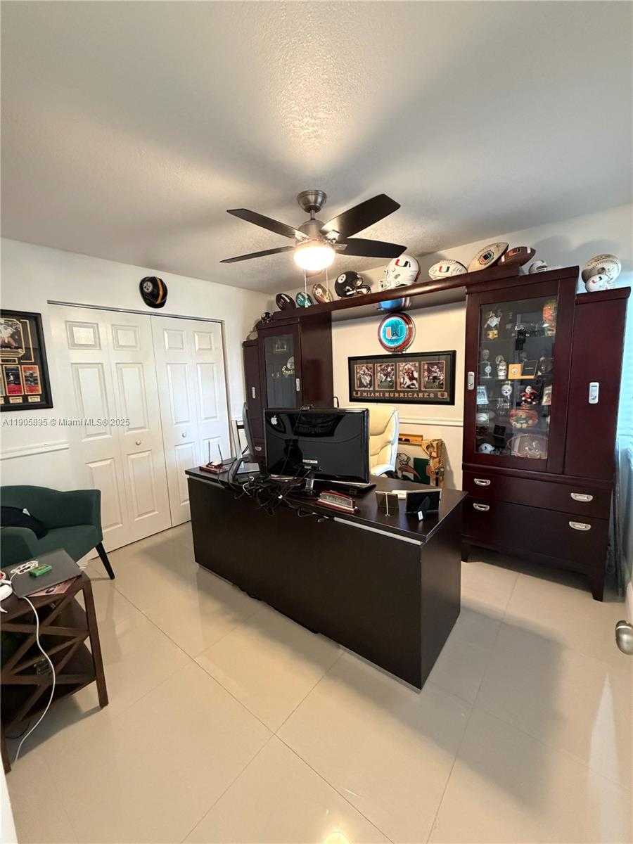 Small Image of 19804 NORTH WEST 82ND PL, Hialeah Number 17