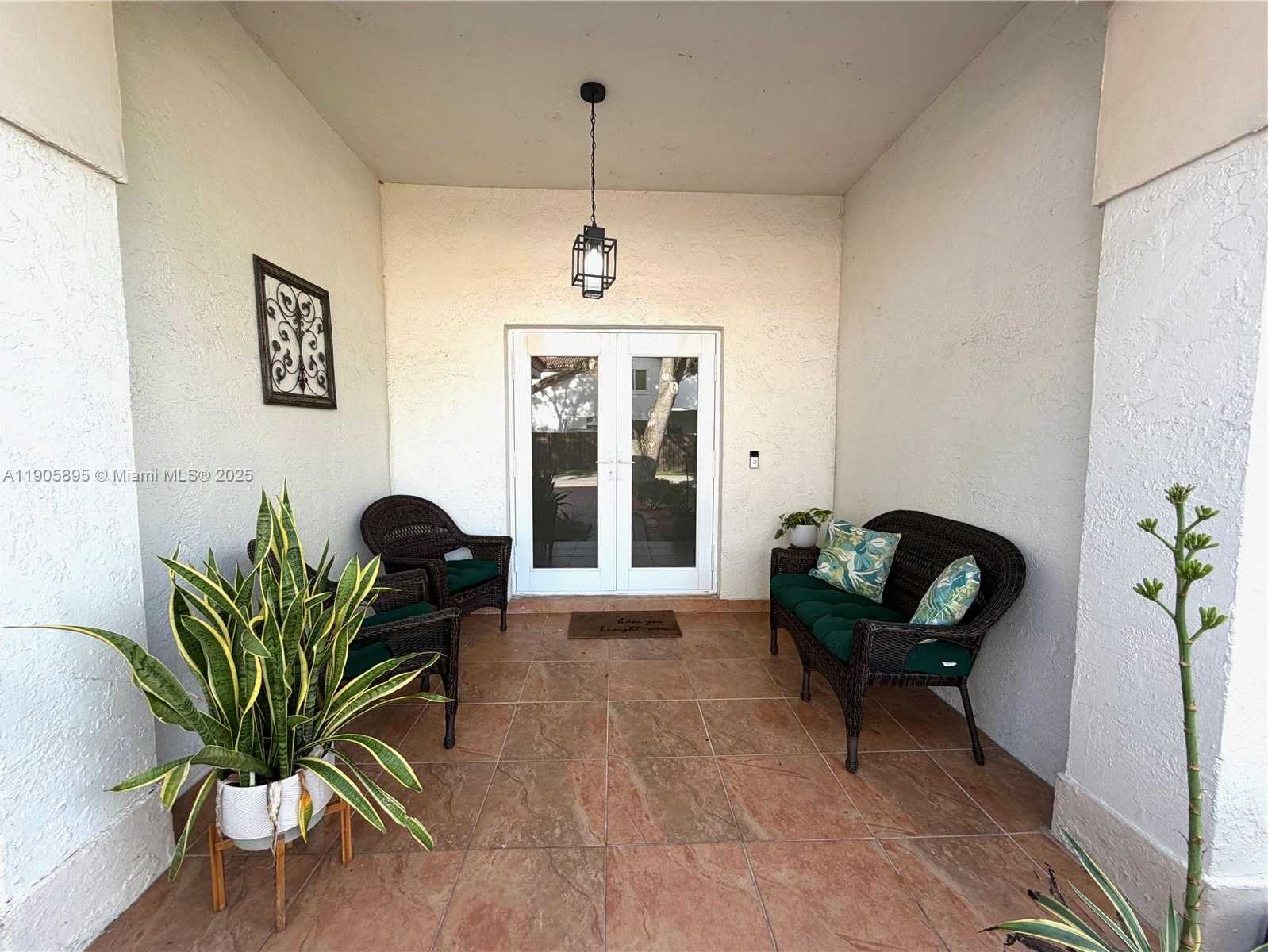 Small Image of 19804 NORTH WEST 82ND PL, Hialeah Number 4