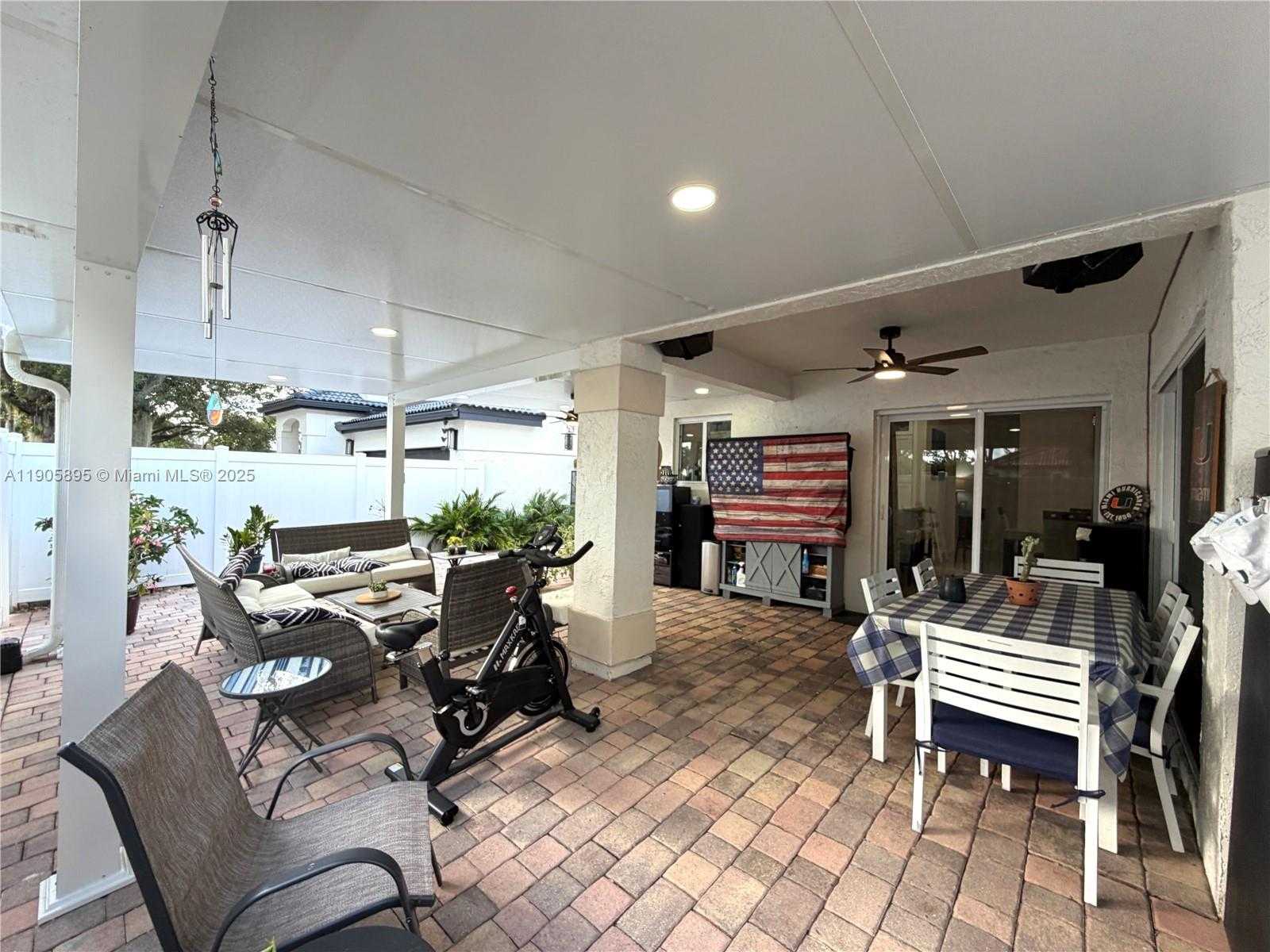 Small Image of 19804 NORTH WEST 82ND PL, Hialeah Number 43