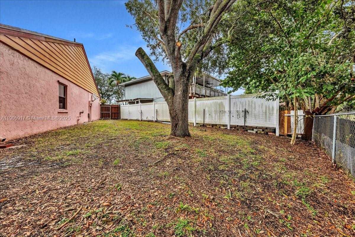 Small Image of 3930 NORTH WEST 79TH WAY, Davie Number 28