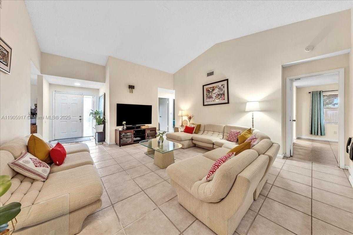 Small Image of 3930 NORTH WEST 79TH WAY, Davie Number 4