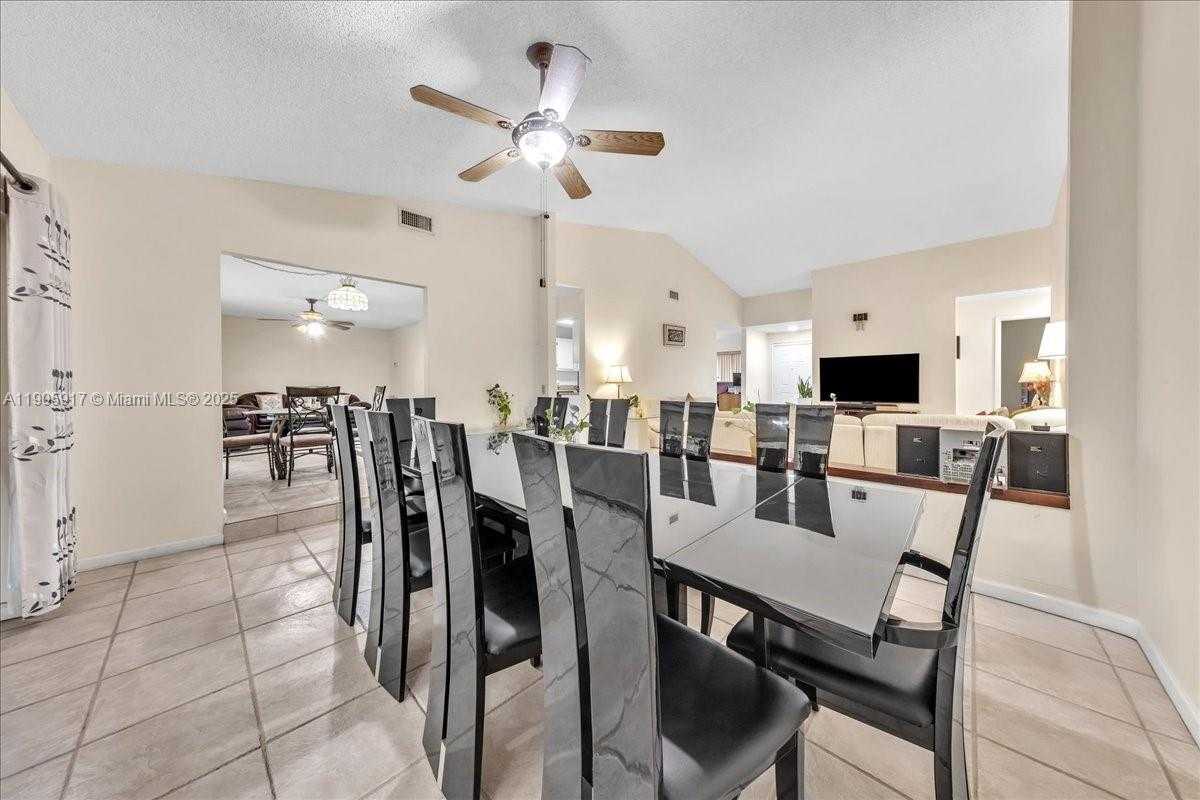 Small Image of 3930 NORTH WEST 79TH WAY, Davie Number 7