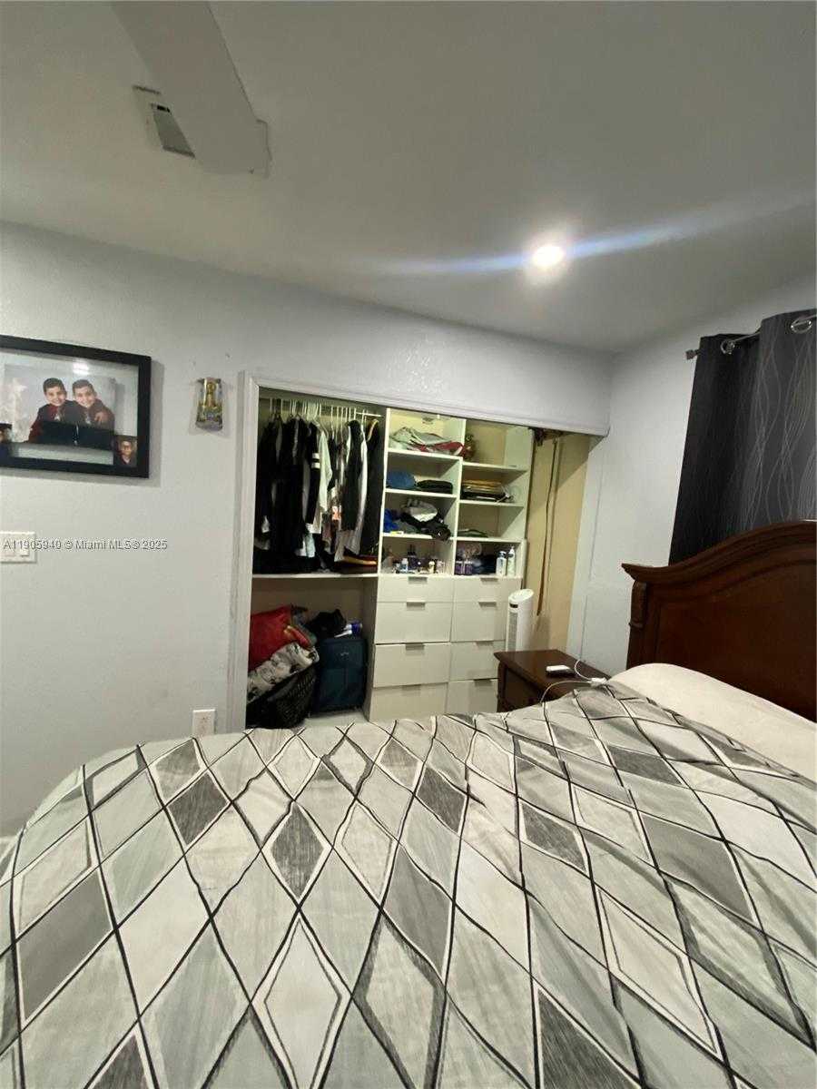 Small Image of 398 EAST 56TH ST, Hialeah Number 7