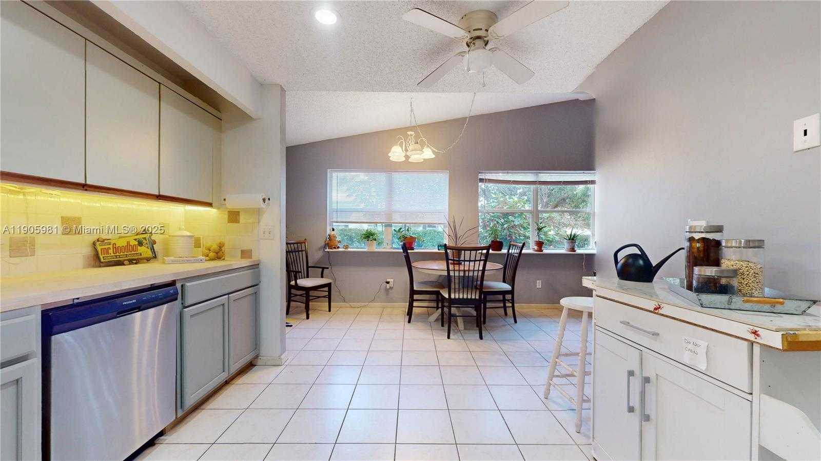 Small Image of 2255 SOUTH EAST 6TH PL, Homestead Number 7