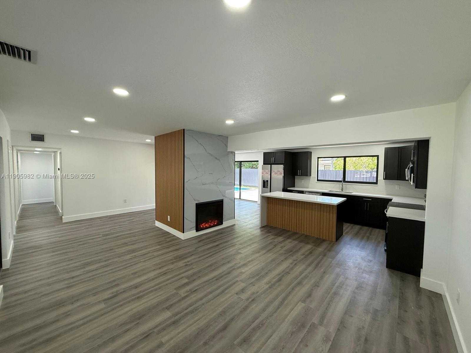 Small Image of 20 NORTH WEST 197TH ST, Miami Gardens Number 14