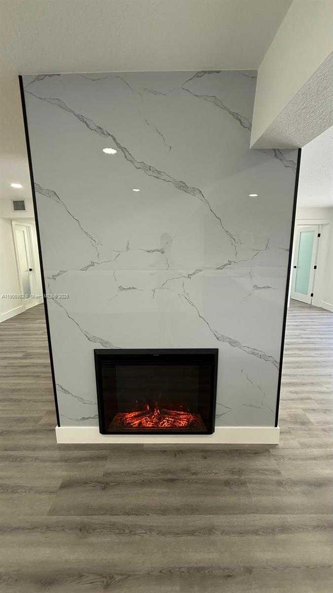 Small Image of 20 NORTH WEST 197TH ST, Miami Gardens Number 15