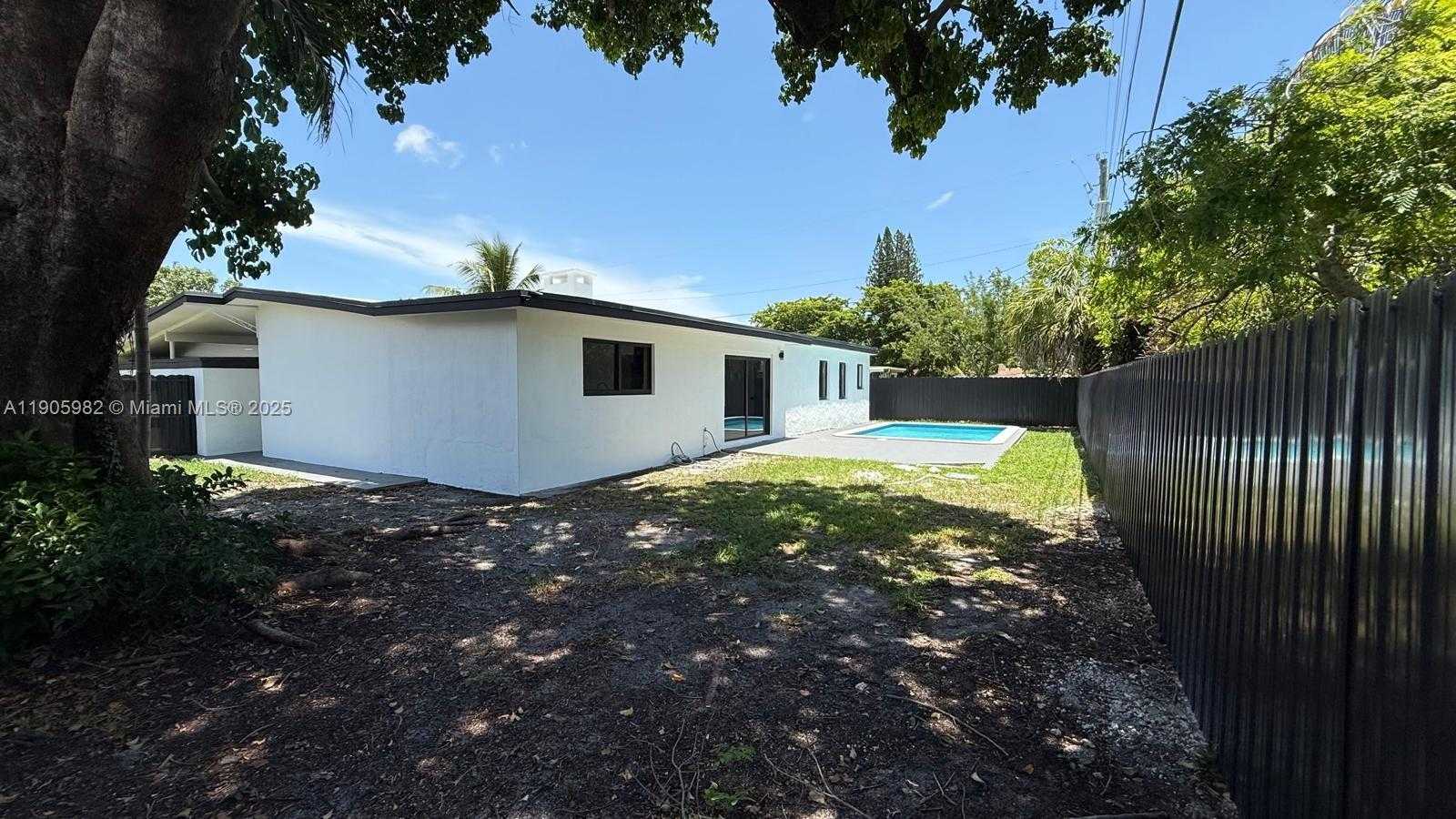 Small Image of 20 NORTH WEST 197TH ST, Miami Gardens Number 48