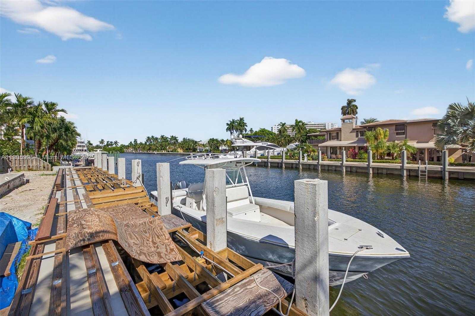 Small Image of 430 ROYAL PLAZA DR, Fort Lauderdale Number 26