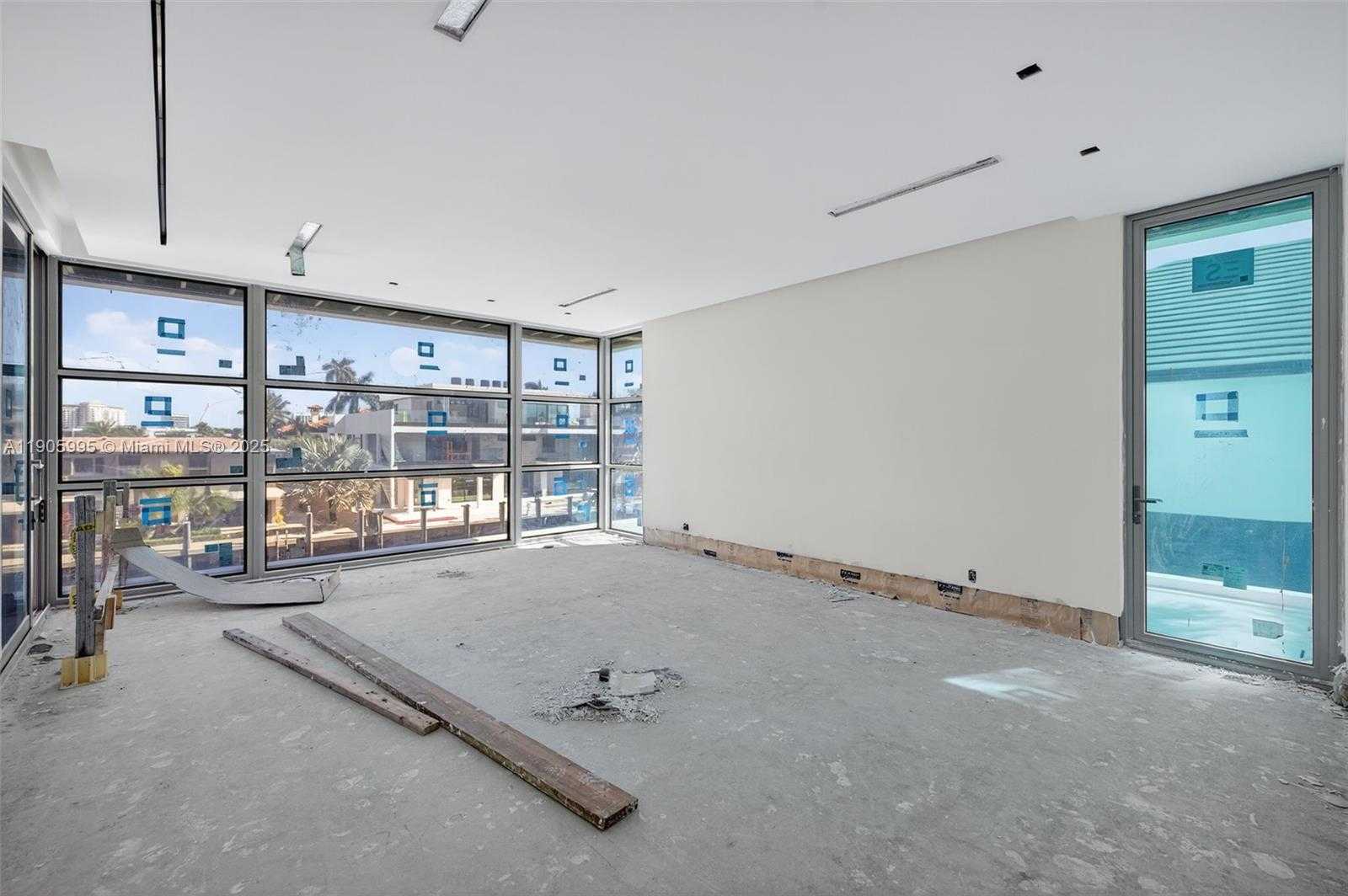 Small Image of 430 ROYAL PLAZA DR, Fort Lauderdale Number 37