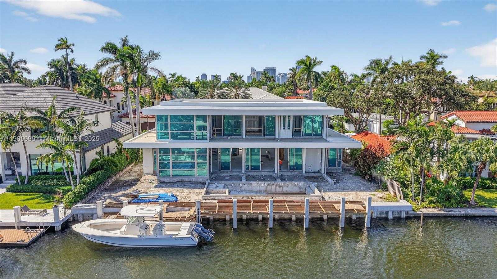 Small Image of 430 ROYAL PLAZA DR, Fort Lauderdale Number 9