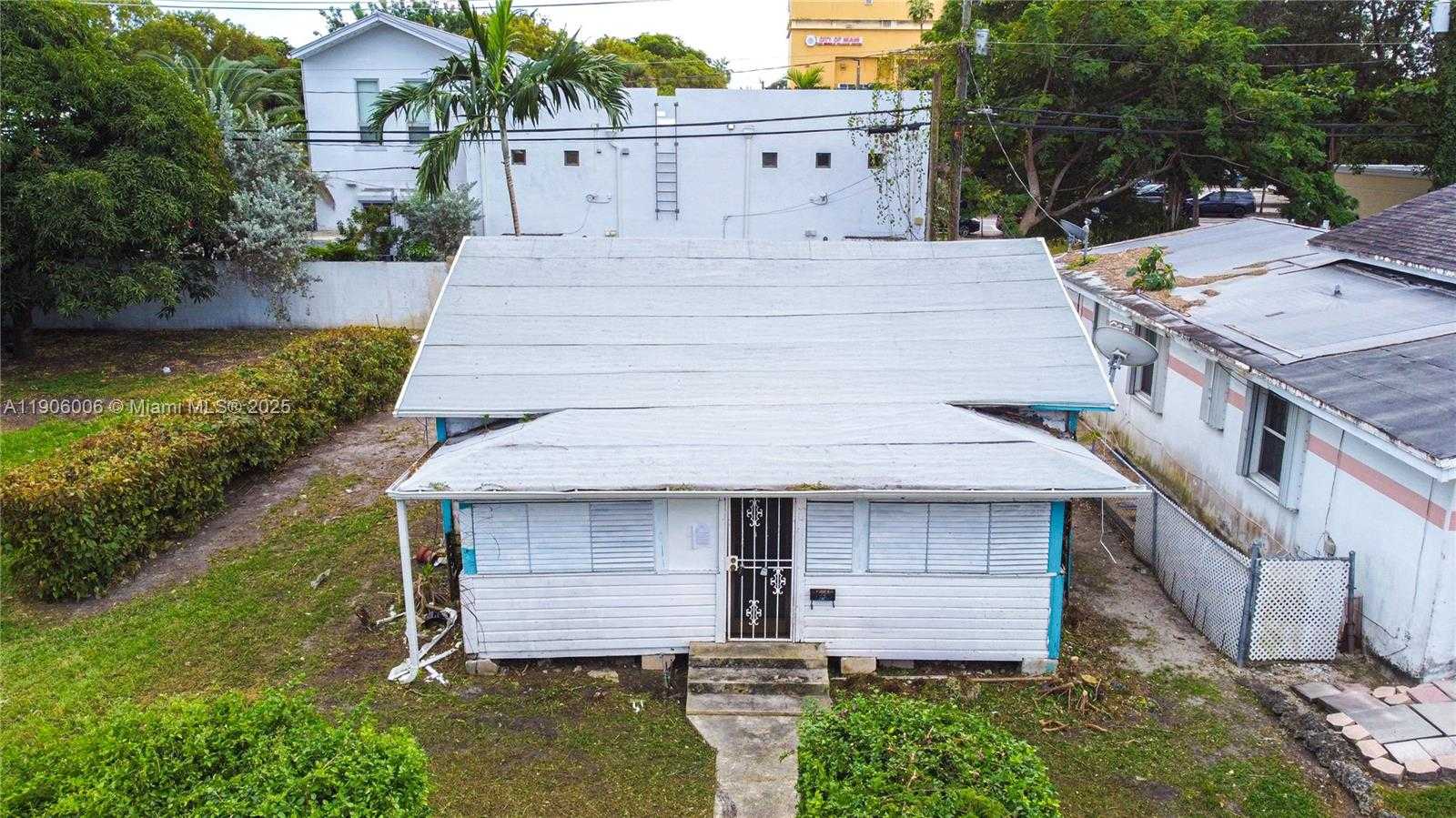 Small Image of 134 FLORIDA AVE, Coral Gables Number 1