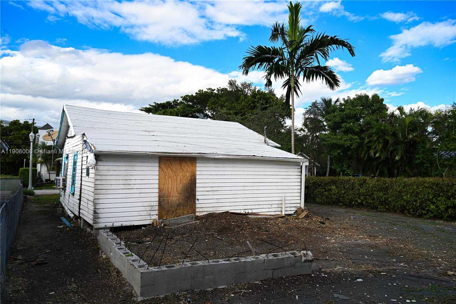 Small Image of 134 FLORIDA AVE, Coral Gables Number 2