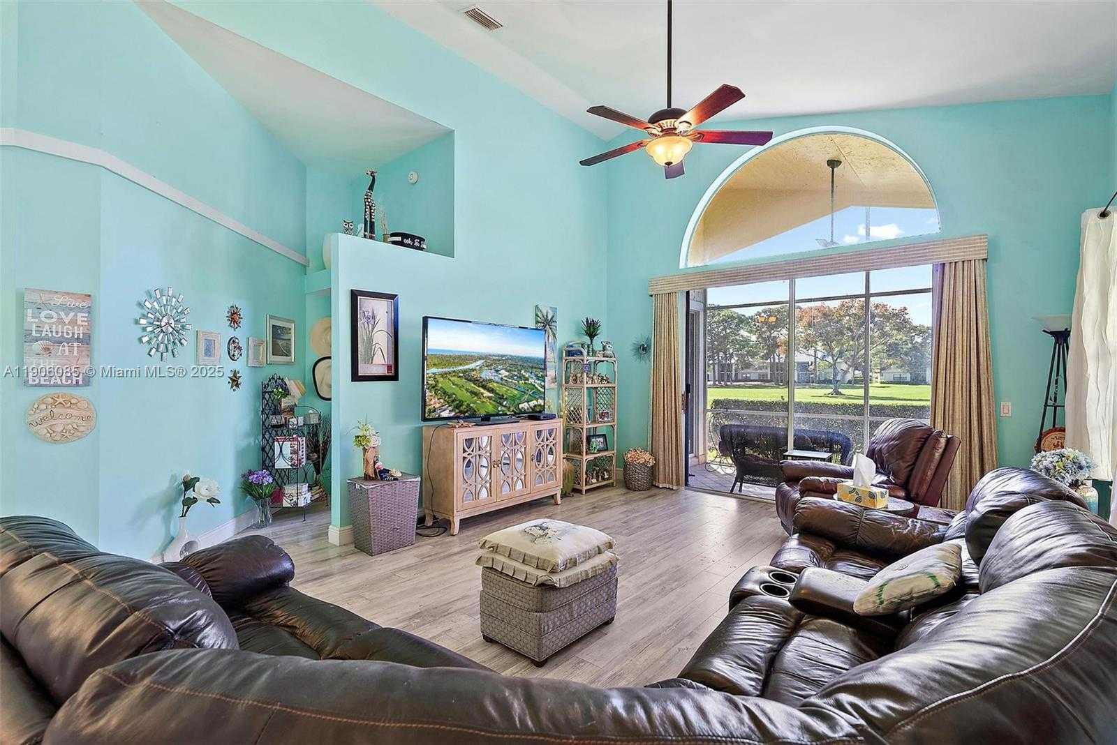 Small Image of 12960 OAK KNOLL DRIVE, Palm Beach Gardens Number 11