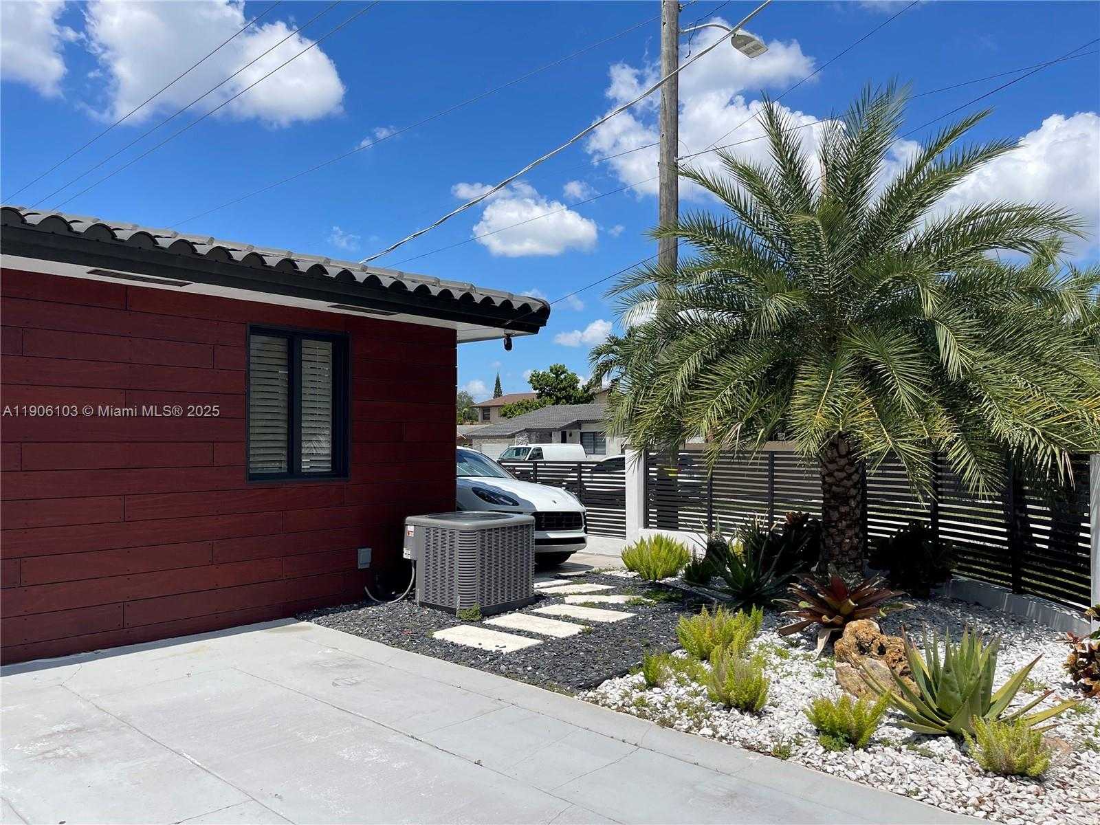 Small Image of 180 NORTH WEST 59TH CT, Miami Number 4