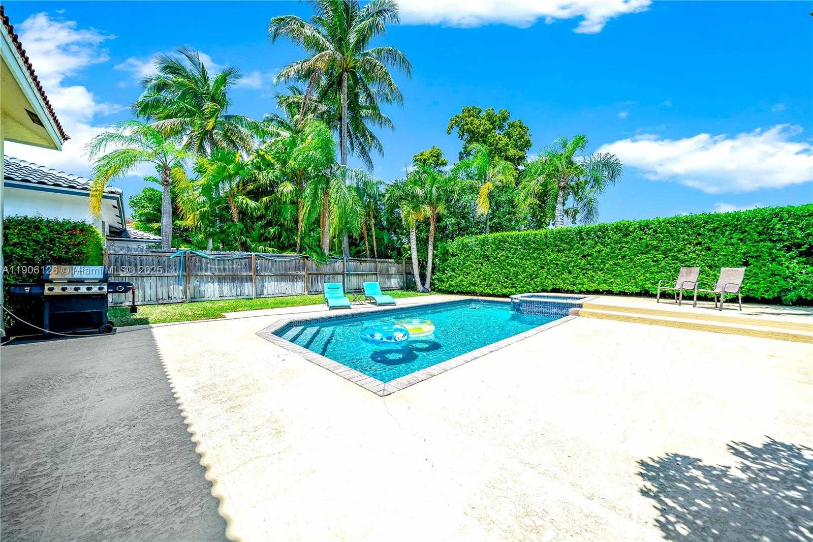 Small Image of 1241 SOUTH 13TH AVE, Hollywood Number 37