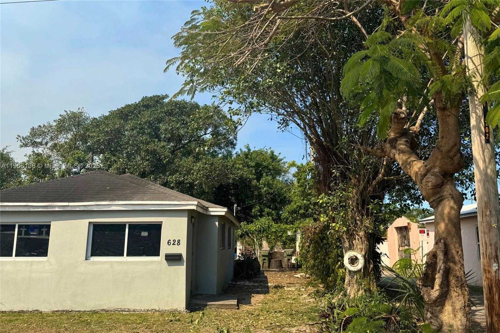 Small Image of 628 SOUTH WEST 8TH AVE, Homestead Number 3