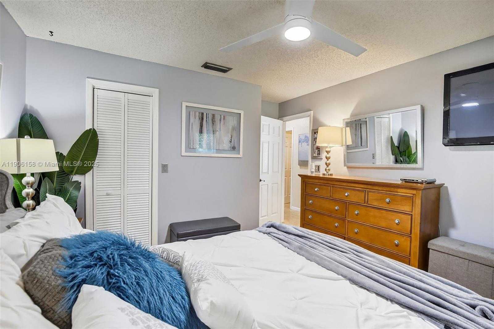 Small Image of 1721 NORTH WEST 99TH AVE, Plantation Number 34