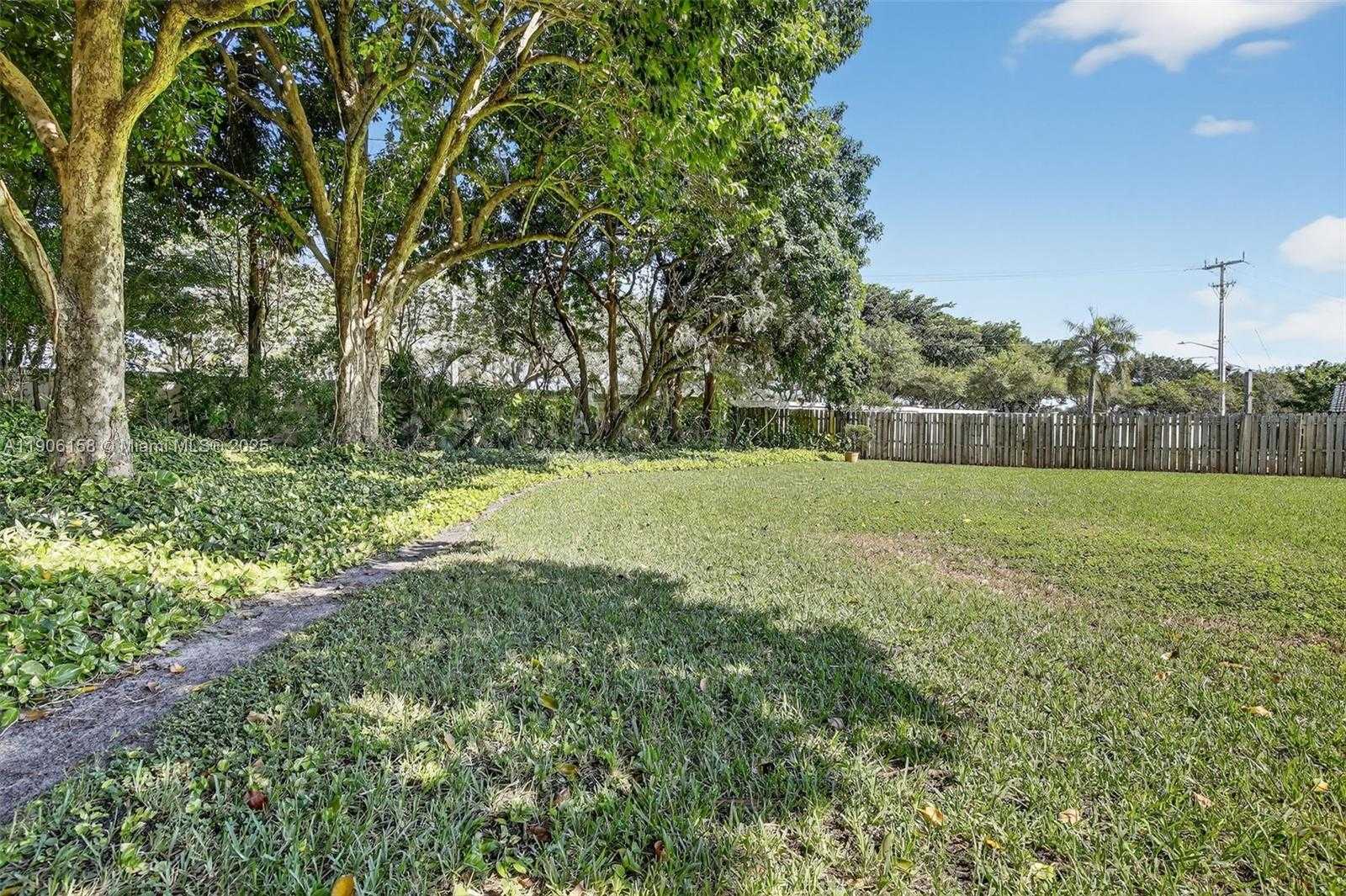 Small Image of 1721 NORTH WEST 99TH AVE, Plantation Number 46