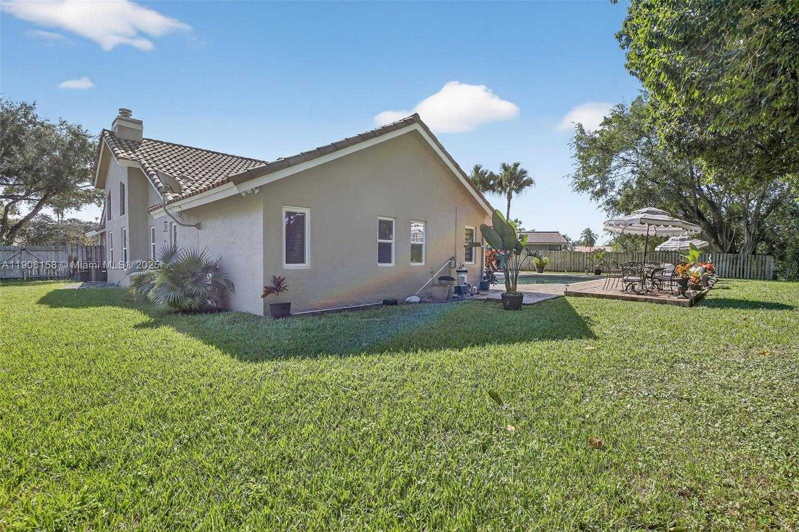 Small Image of 1721 NORTH WEST 99TH AVE, Plantation Number 47