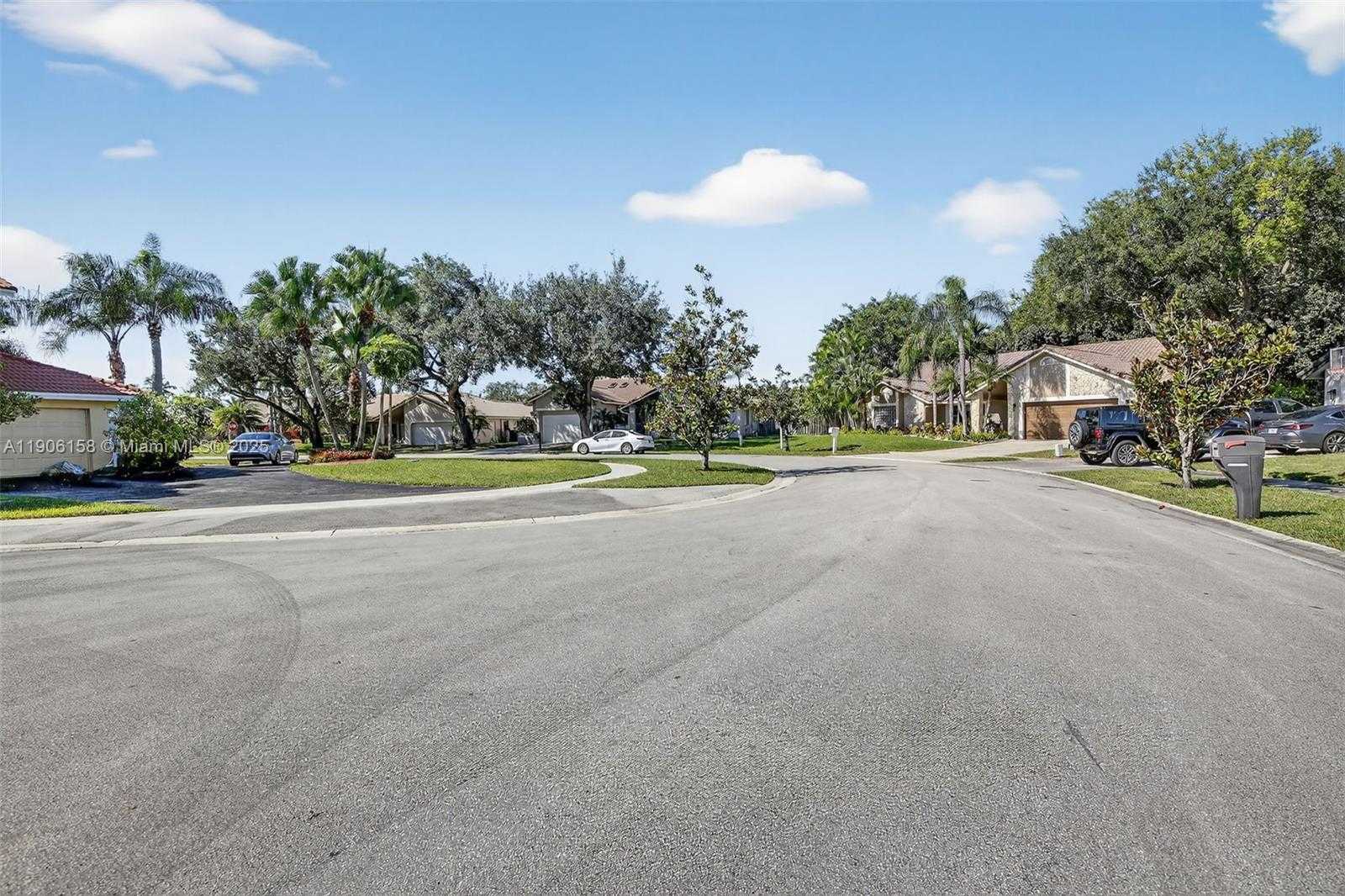 Small Image of 1721 NORTH WEST 99TH AVE, Plantation Number 52