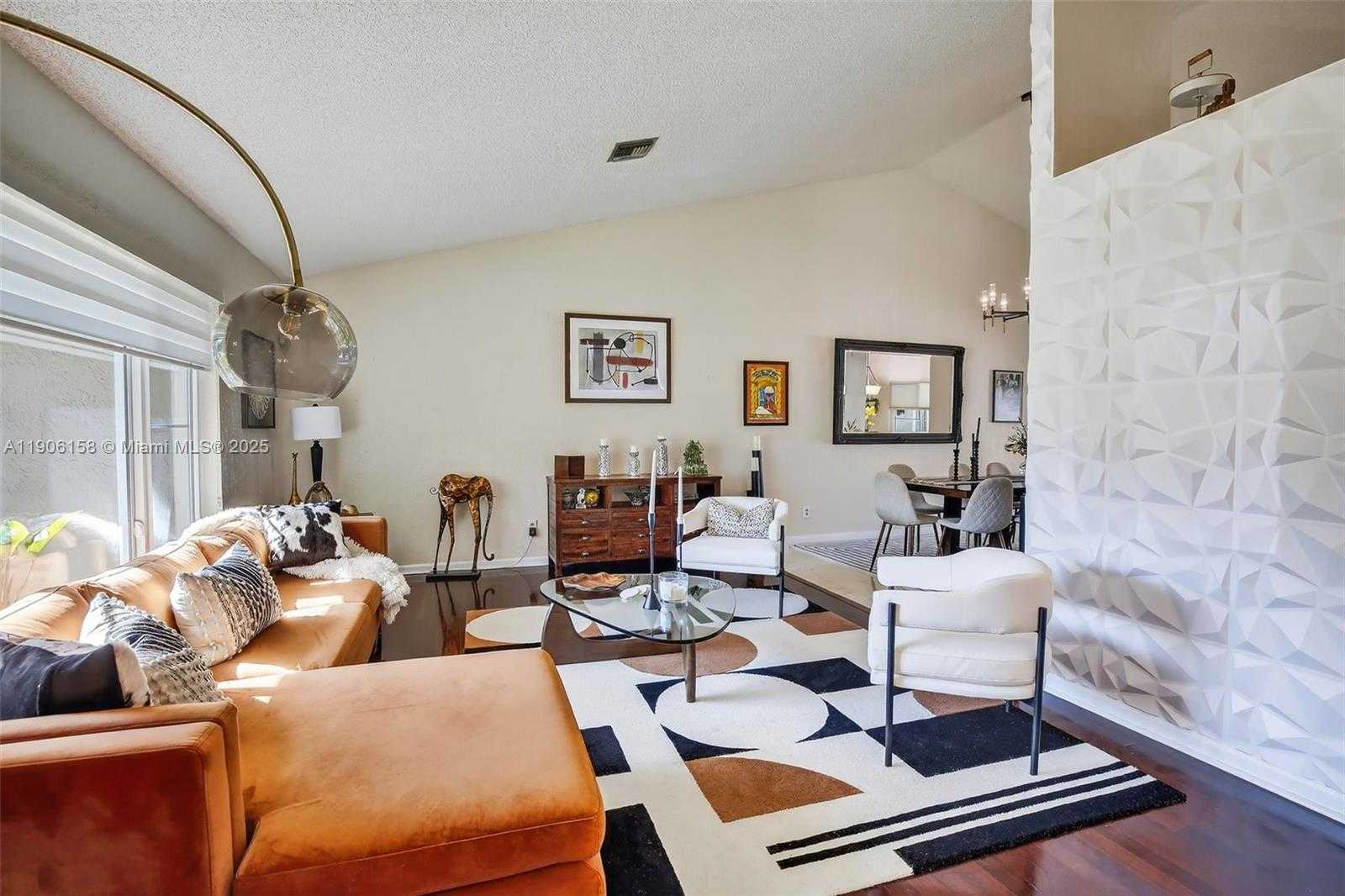 Small Image of 1721 NORTH WEST 99TH AVE, Plantation Number 6