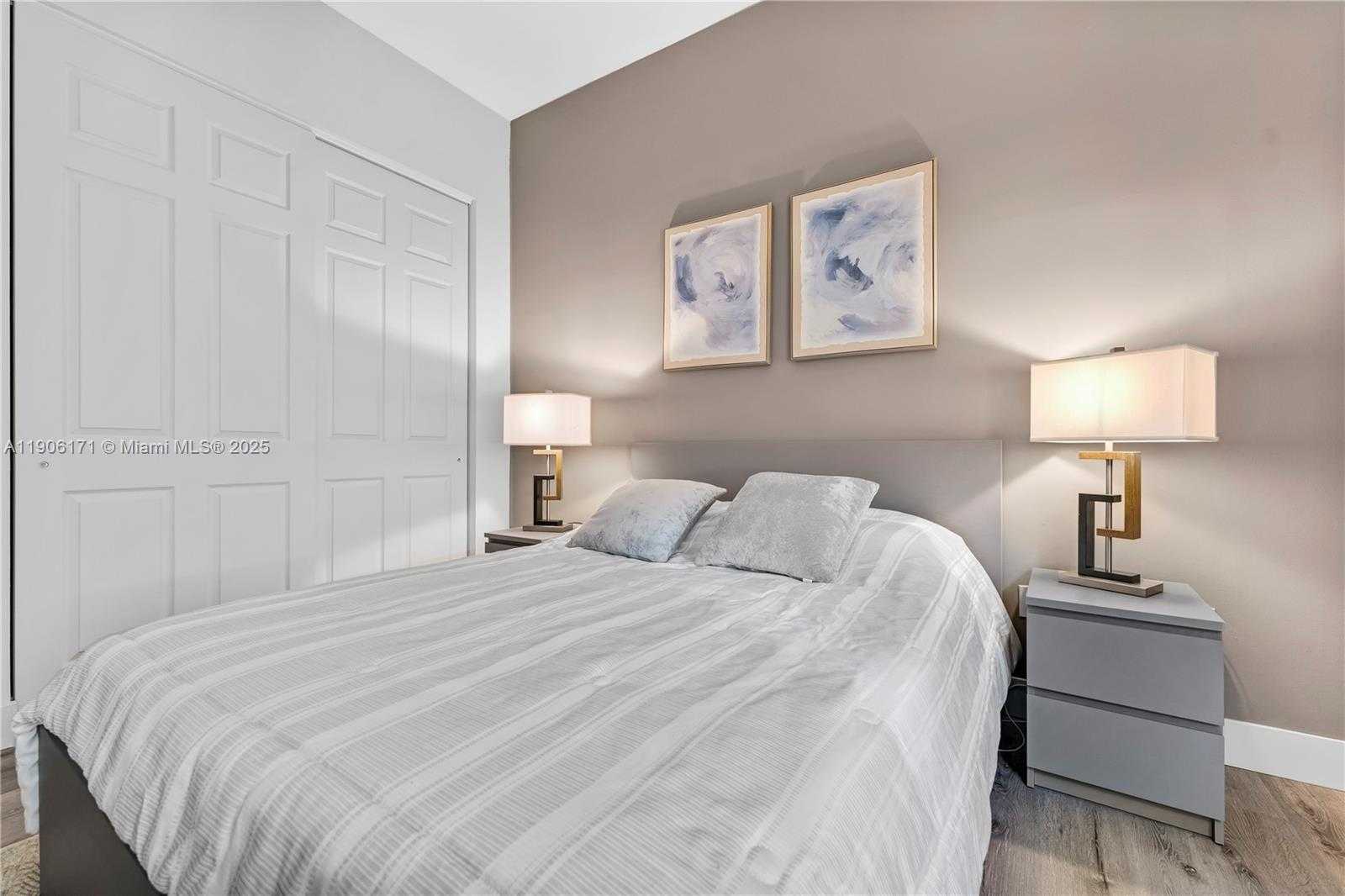 Small Image of 5046 SOUTH WEST 162ND AVE, Miramar Number 26