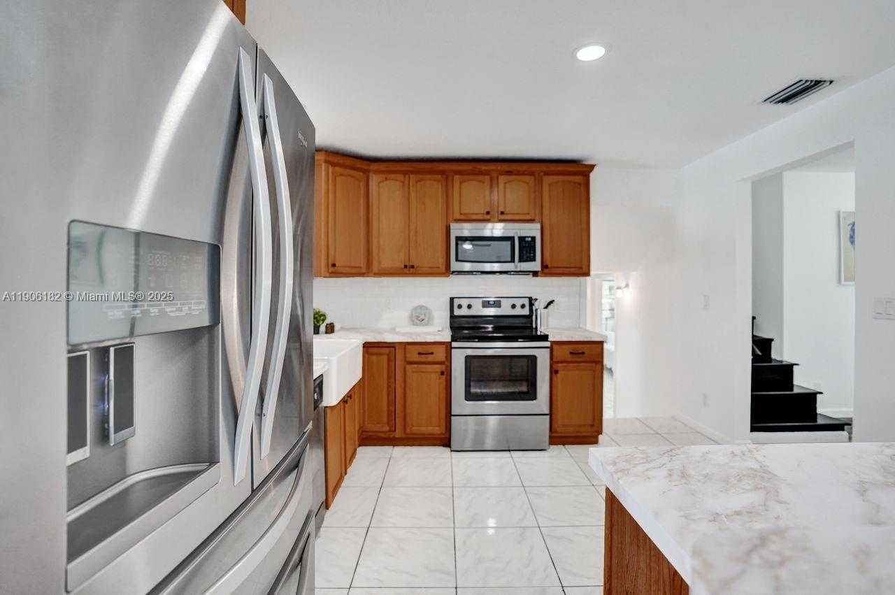 Small Image of 1659 40TH ST, West Palm Beach Number 10