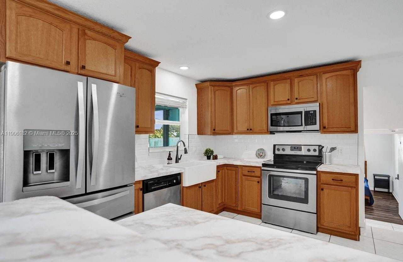 Small Image of 1659 40TH ST, West Palm Beach Number 13