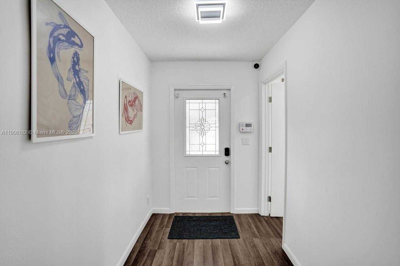 Small Image of 1659 40TH ST, West Palm Beach Number 4